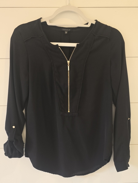 Dynamite Tops - Dynamite Black Long-Sleeve Blouse with Gold Zip